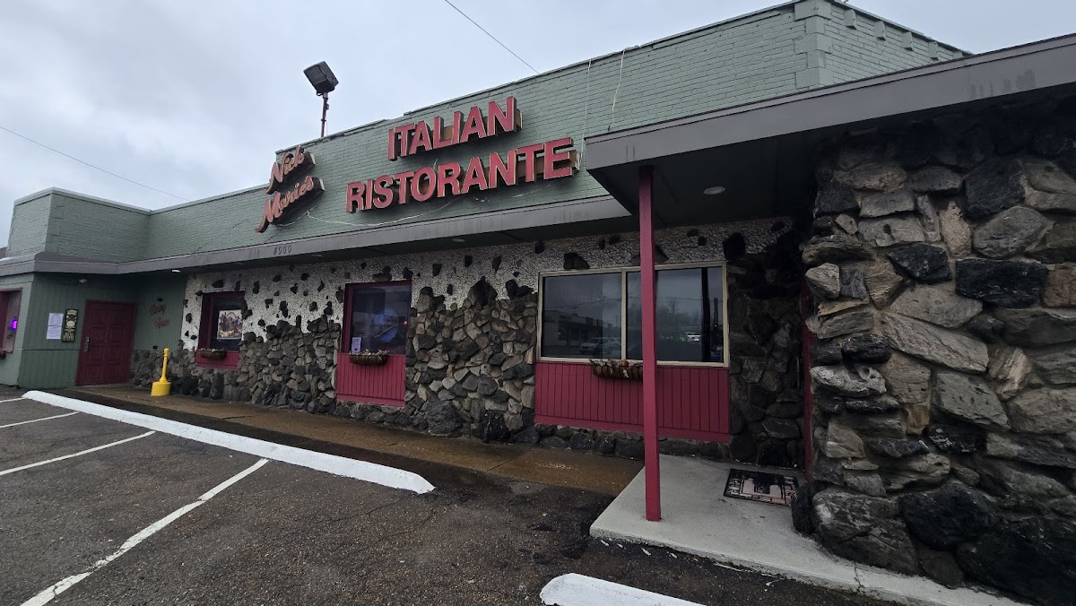 Esta Esta Restaurant